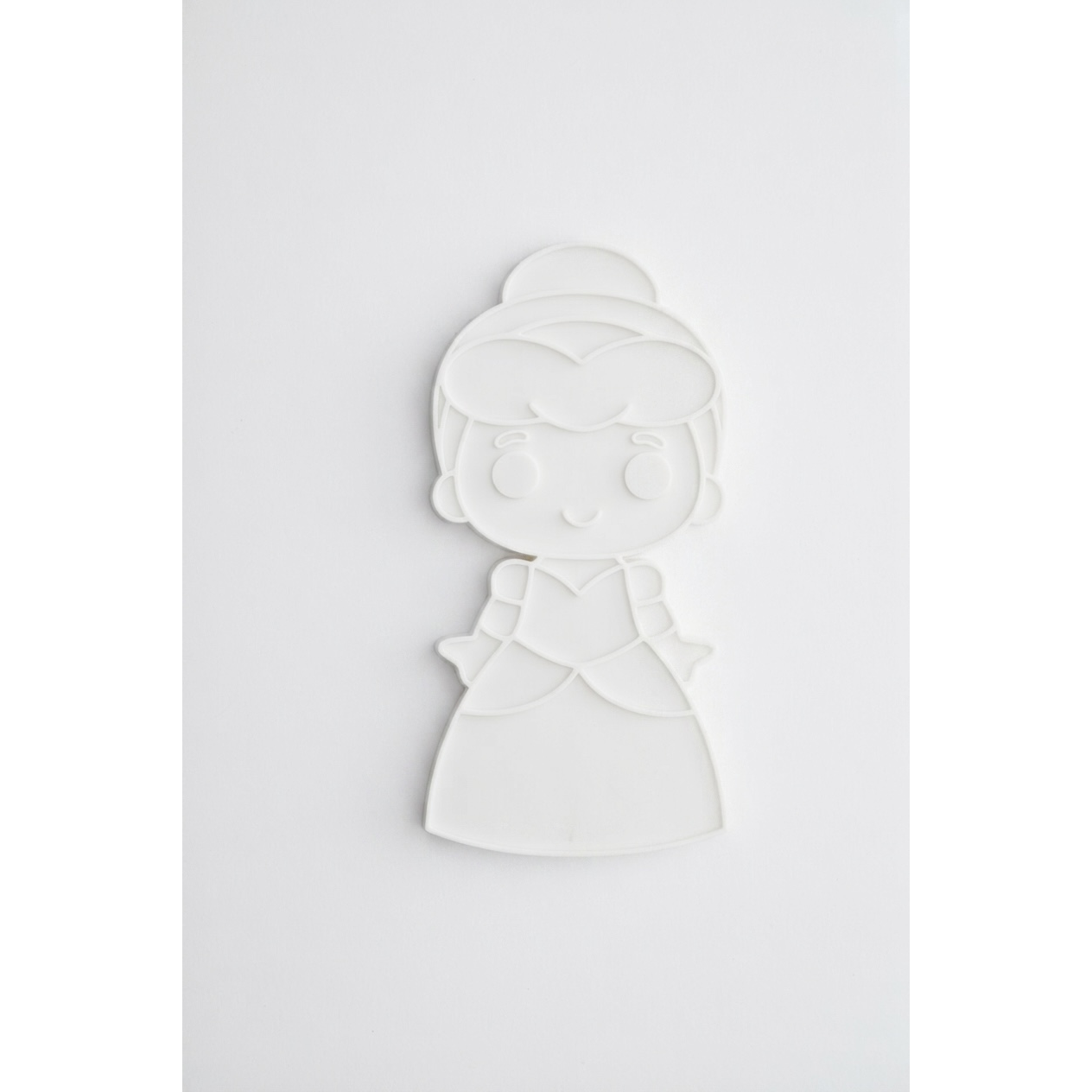 Unpainted 3D princess figure