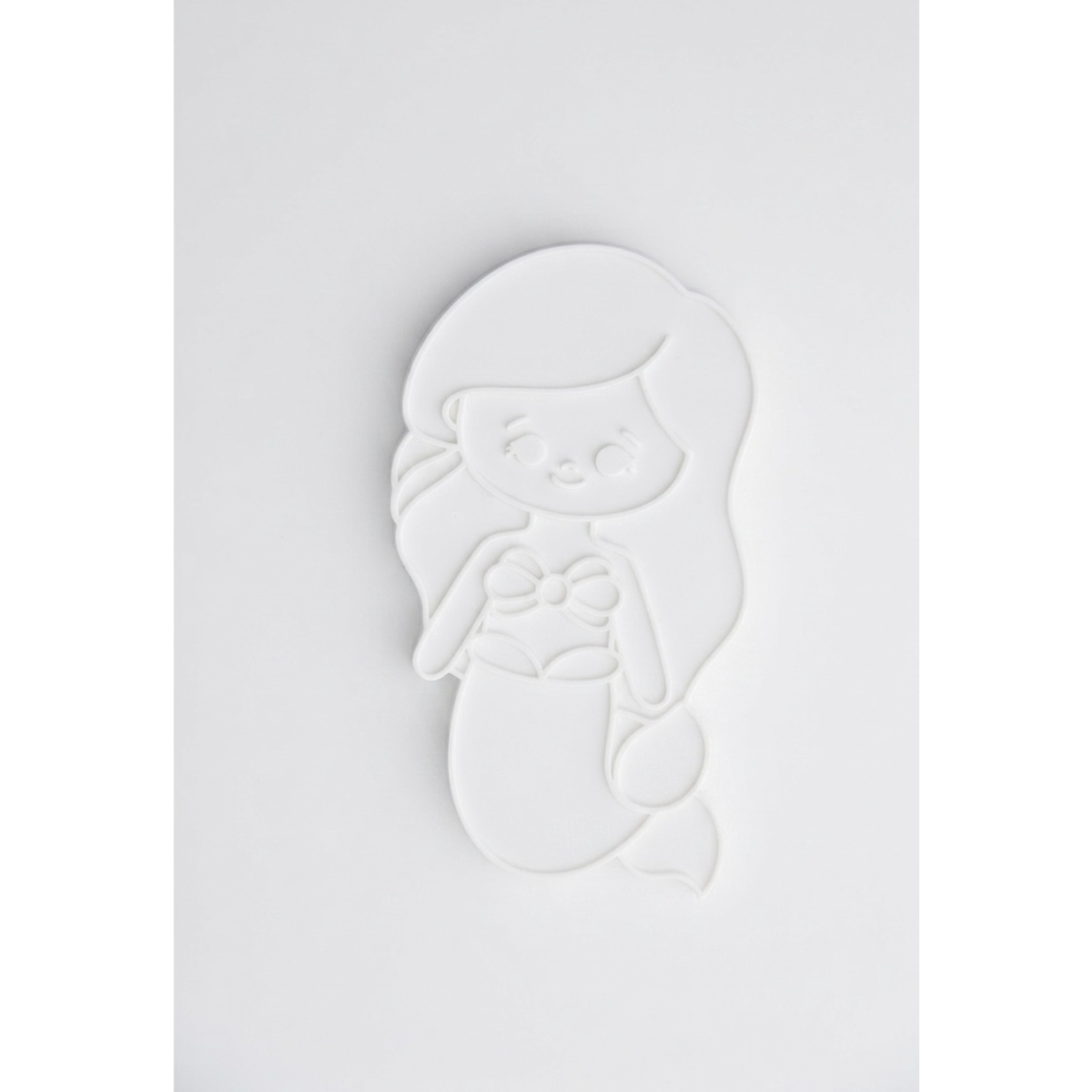 Unpainted 3D princess figure