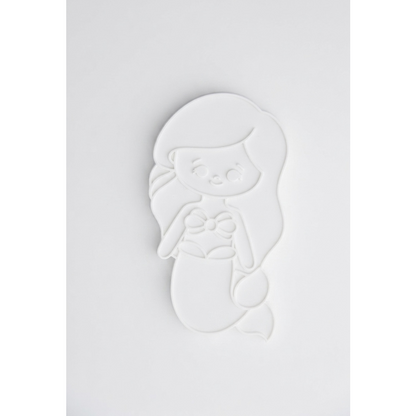 Unpainted 3D princess figure